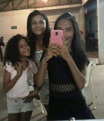 Mãe e filhas